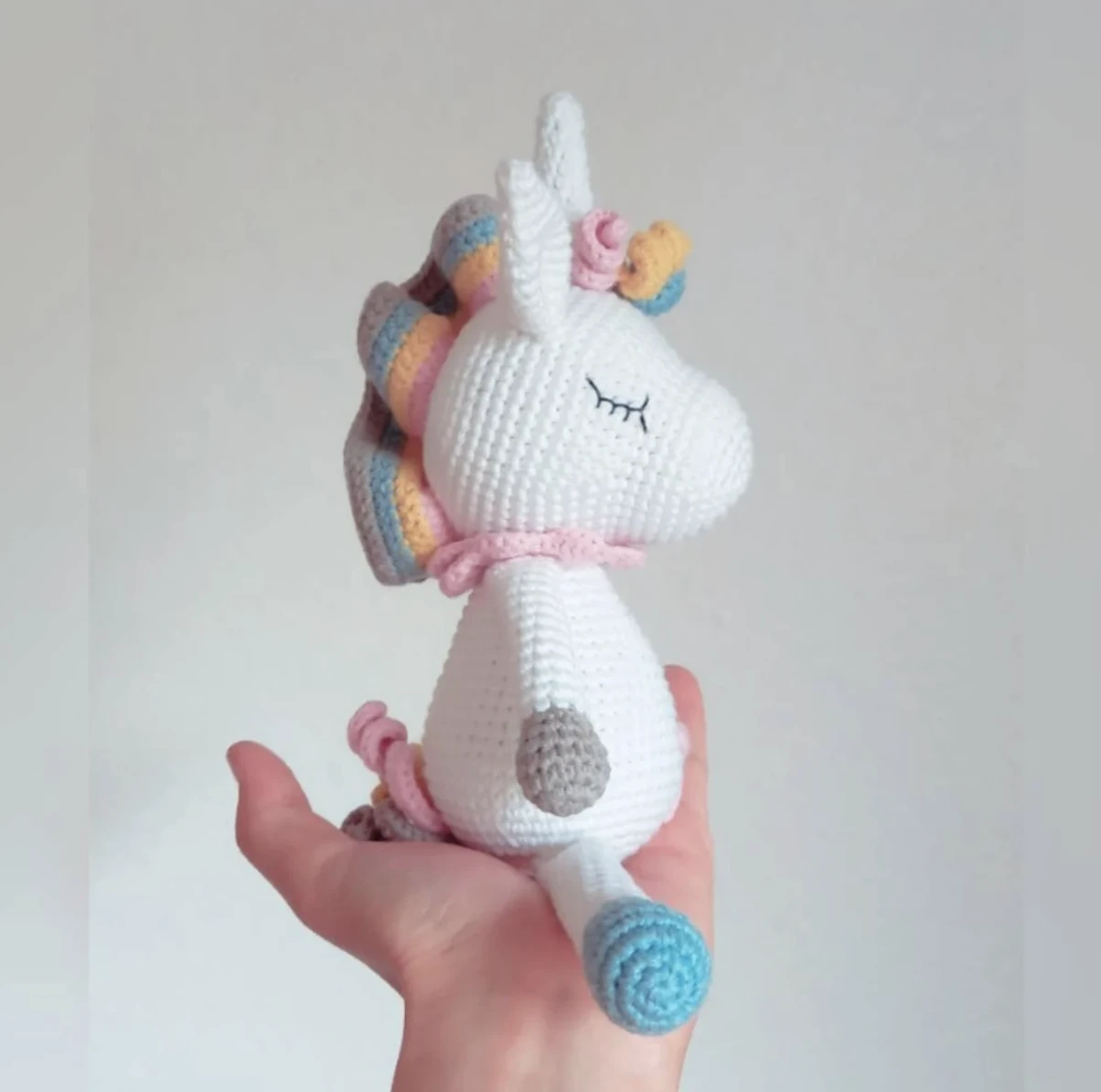 Какие игрушки, связанные крючком, пользуются популярностью. 8 вязанных любимчиков.