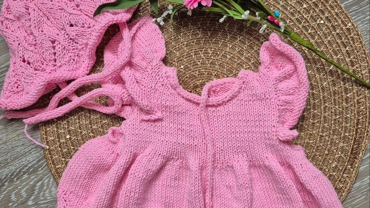 Клубничное платьице 🍓